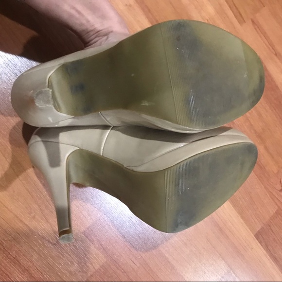 🤩LIKE NEW! Madden Girl | Nude Platform Heels 7.5 - Picture 5 of 9